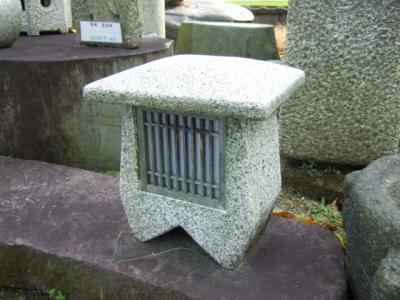 岡崎　角あかり（木枠）　1.2尺