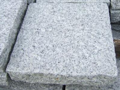 IF-03 ノミ板石 400×400×70