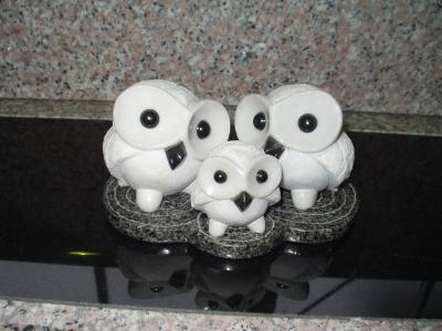 漢白玉　家族ふくろう