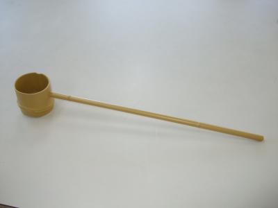 合成柄杓 中