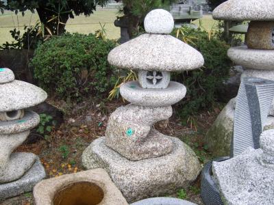 伊勢山灯篭　４．５尺