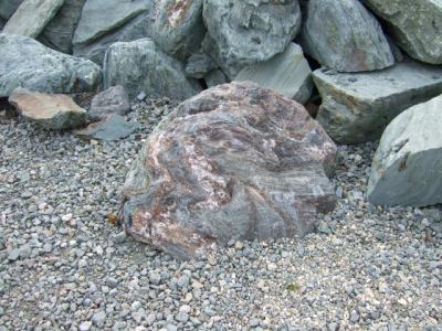 伊予青石　地切り　15〜30kg内外