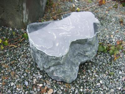 伊予青石　椅子　H=350mm