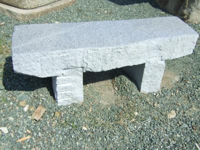 みかげ水流ベンチ