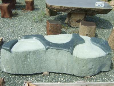 青石ベンチ多人数