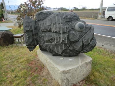 森の魚　黒御影