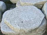 伊勢飛石　小　　φ600〜700×Ｈ100mm